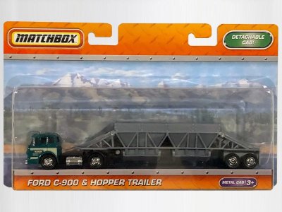 Ford C900 & Hopper Trailer