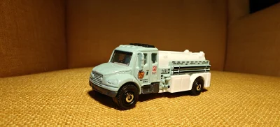 Freightliner Business Class M2 106