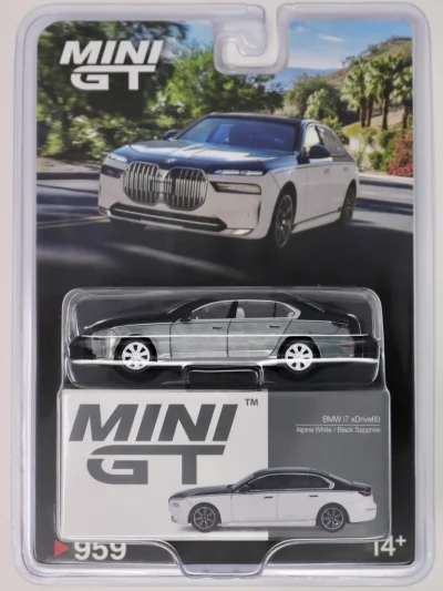 BMW i7 xDrive60 Alpine White / Black Sapphire