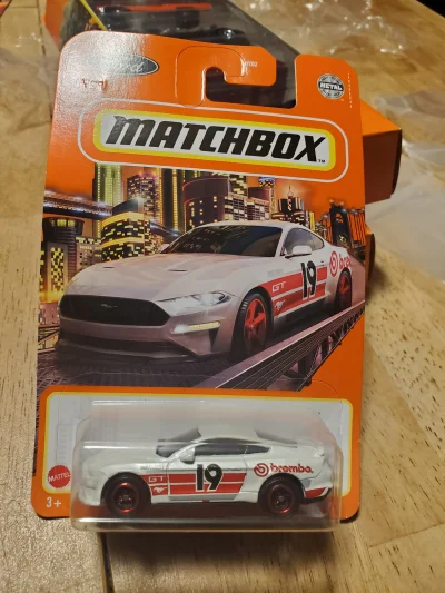 19 Ford Mustang Coupe