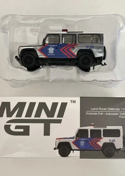 Land Rover Defender 110 Korlantas Polri – Indonesian Traffic Police