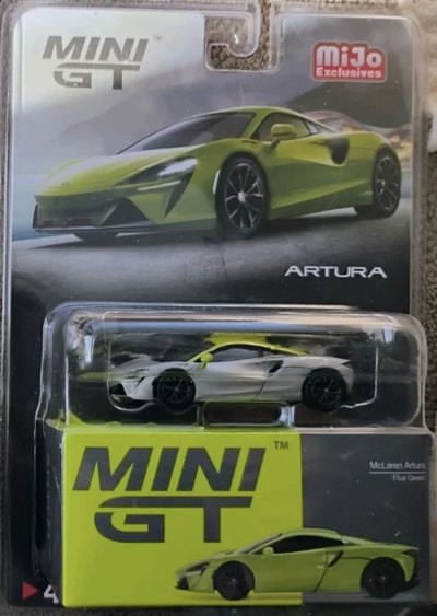 McLaren Artura Flux Green