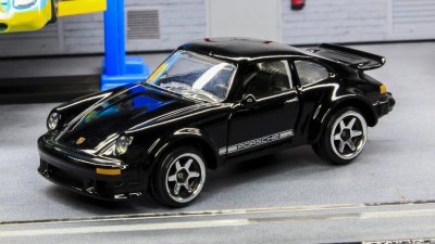 Porsche 934