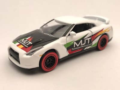 Nissan GTR