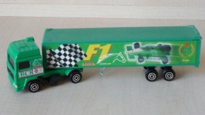 Volvo F16 Semi Container