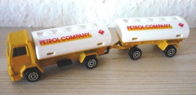 Ford Cargo Tanker