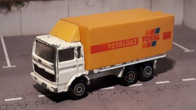 Renault J Container