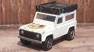 Land Rover 90 Raid