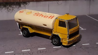 Ford Cargo Tanker