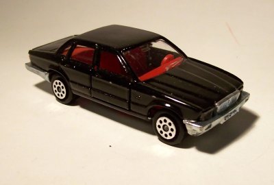 Jaguar XJ6