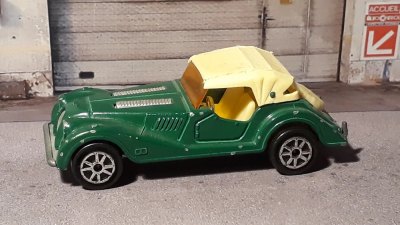 Morgan Plus 8