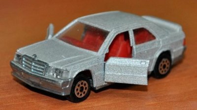 Mercedes-Benz 190 E 2.3-16