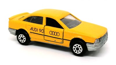 Audi 90