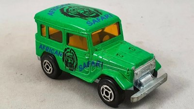 4 x 4 Toyota Land Cruiser (J40)