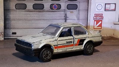 BMW 325i (E30)