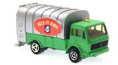 Mercedes-Benz NG Garbage Truck