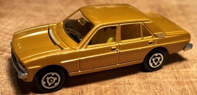 Peugeot 604