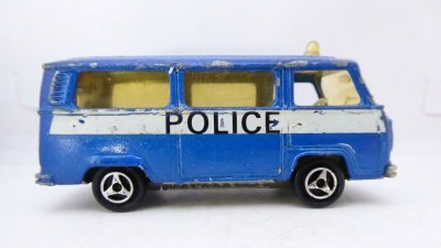 Volkswagen T2 Ambulance/Police