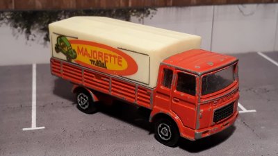 Saviem SM Europe Covered Truck