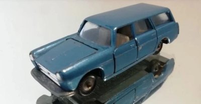 Peugeot 404