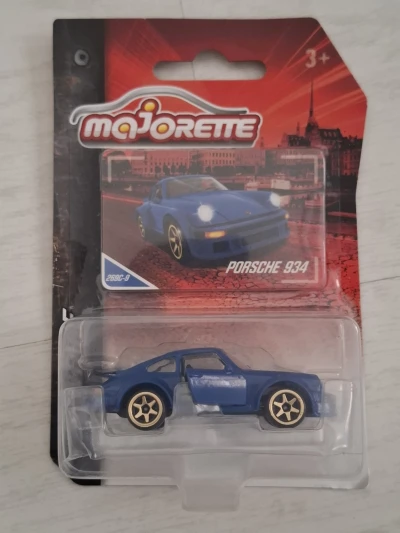 Porsche 934