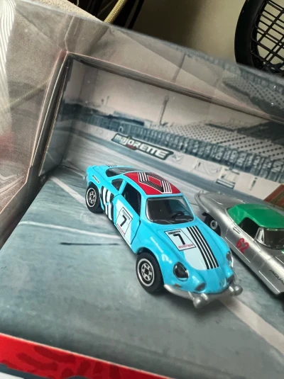 Alpine A110