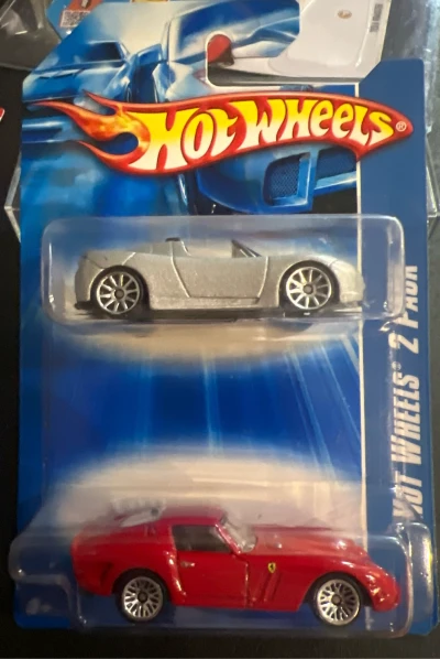 08 Tesla Roadster & Ferrari 250 GTO