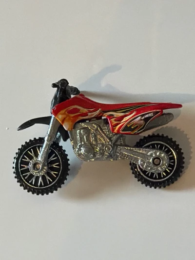 HW450F