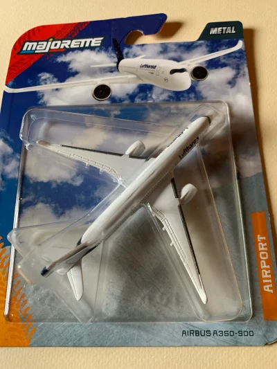 Airbus A350-900