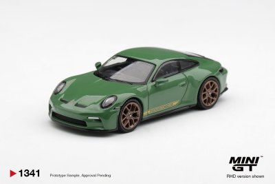 Porsche 911 (992) GT3 Touring Auratium Green