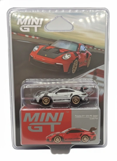 Porsche 911 GT3 RS Weissach Package Guards Red