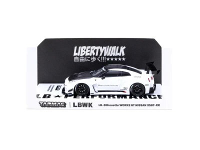 LB-Silhouette Works GT Nissan 35GT_RR