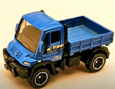 Mercedes-Benz Unimog U300