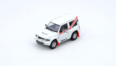 Mitsubishi Pajero Evolution White