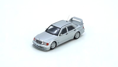 Mercedes-Benz 190E Silver