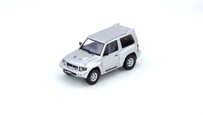 Mitsubishi Pajero Evolution Silver