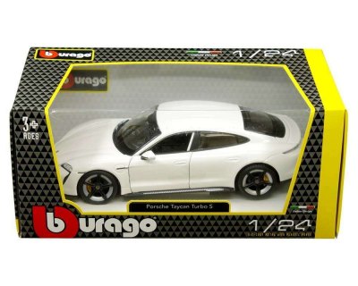 Porsche Taycan Turbo S – Plus