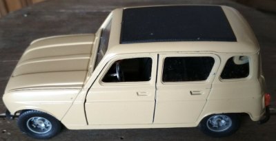Renault R4