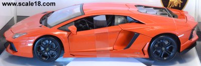 Lamborghini Aventador LP700-4