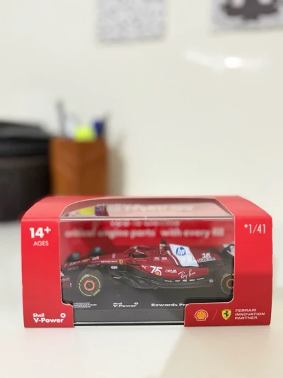 F1 Ferrari SF-25