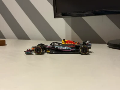 Oracle Red Bull Racing RB19 Special Livery Las Vegas Max Verstappen #1