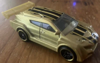 Loop Coupe