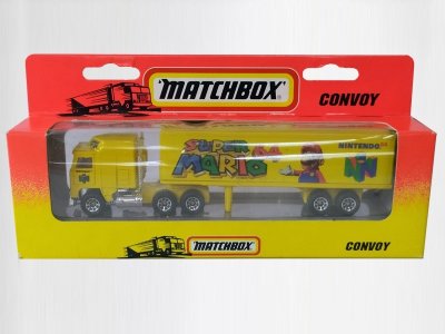 Kenworth Box Truck with Articulated Trailer Box