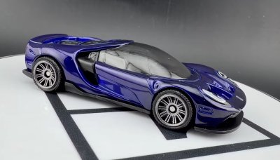 Glickenhaus SCG 004