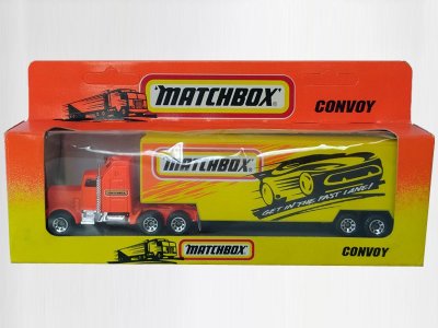 Kenworth Aerodyne Big Box Transporter