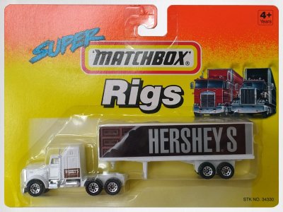 Kenworth Aerodyne & Articulated Trailer Box Hershey's