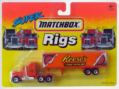 Kenworth Aerodyne & Articulated Trailer Box Reese's
