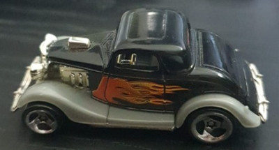 3 window '34