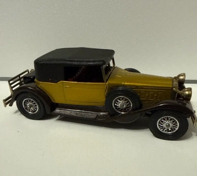 1930 Packard Victoria