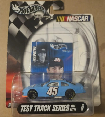 Dodge Intrepid Stocker Petty #45